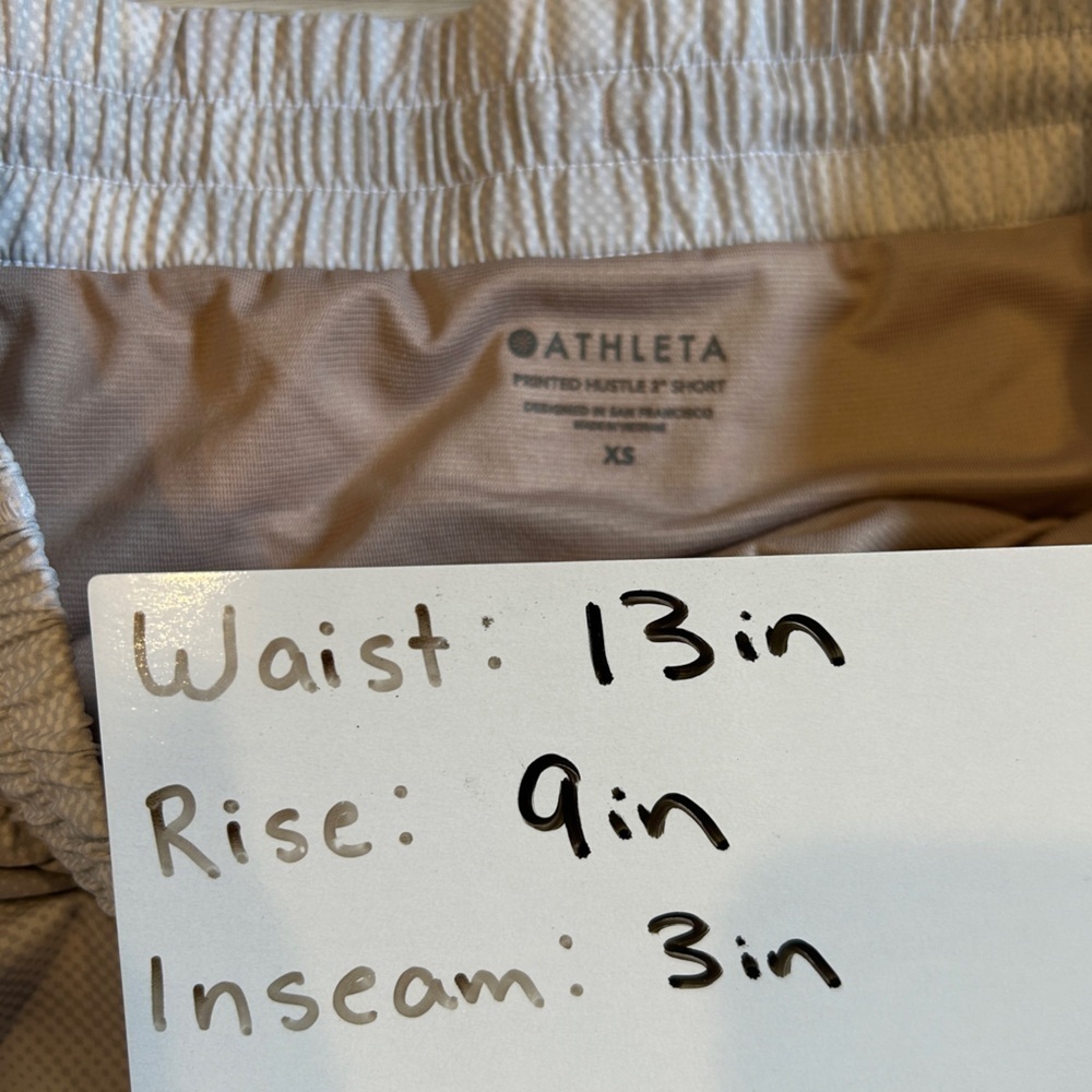 Athleta Women’s Grey Printed Hustle 3in Short - XS - Picture 6 of 7